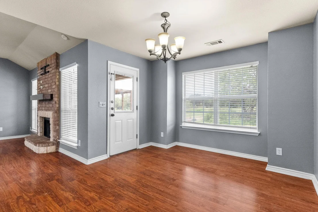 Photo of 6060 County Road 3300