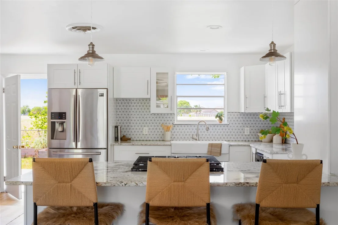 Photo of 304 W Bee ST