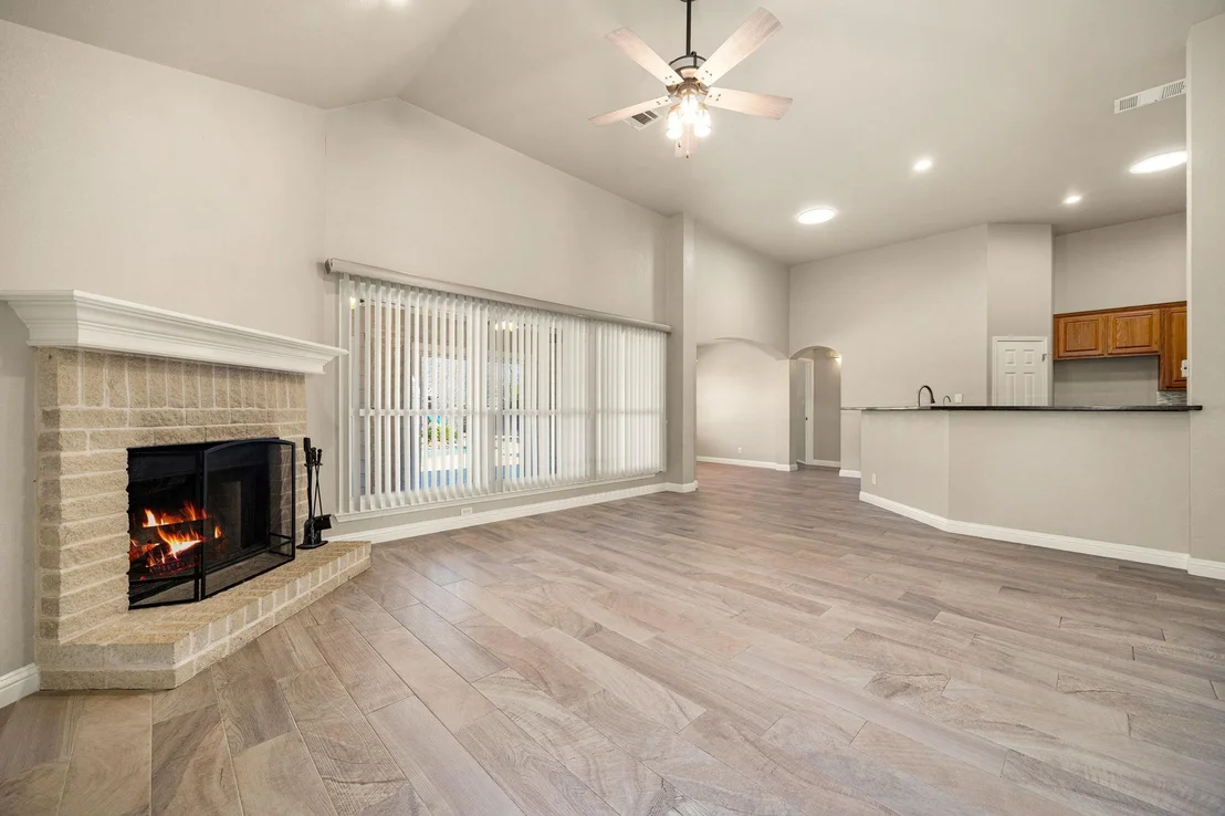 Photo of 707 Thrush DR