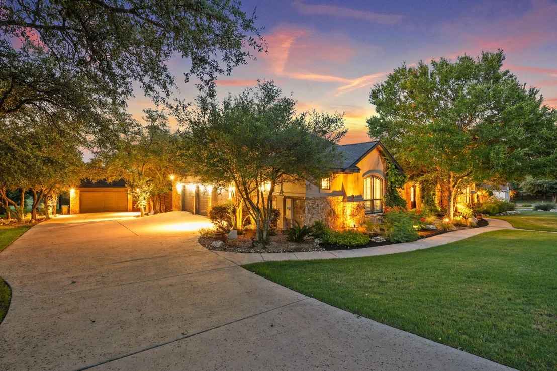 Photo of 106 Cactus Bend CV