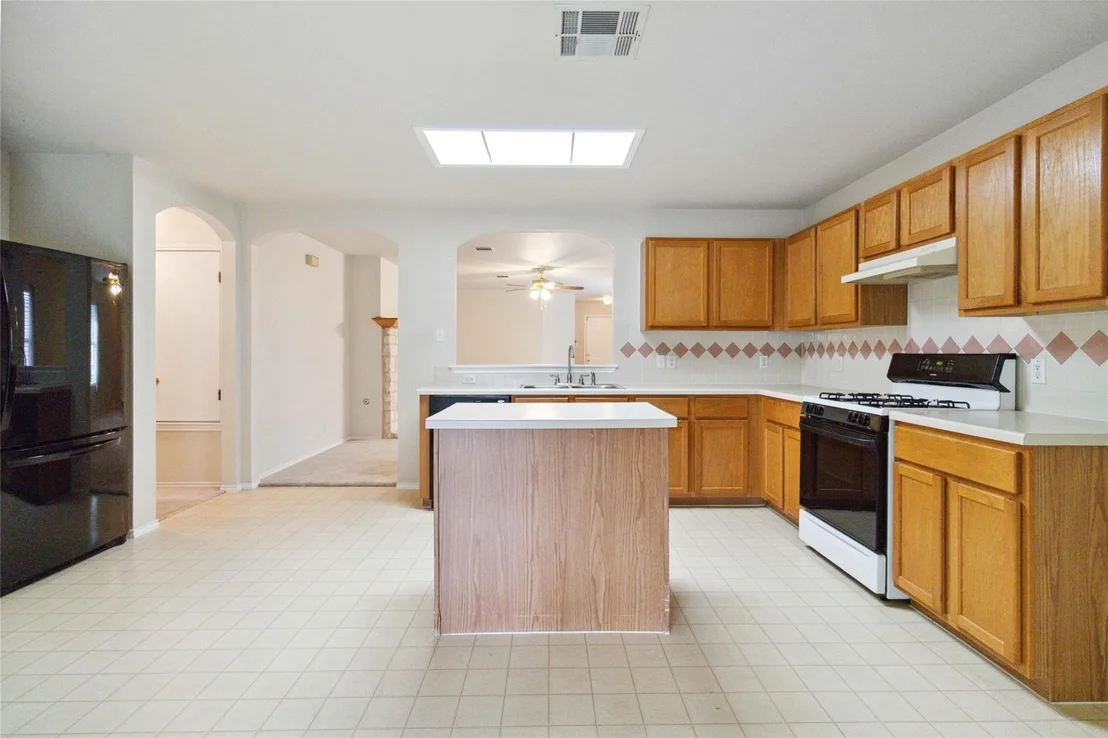 Photo of 615 Jessica PL