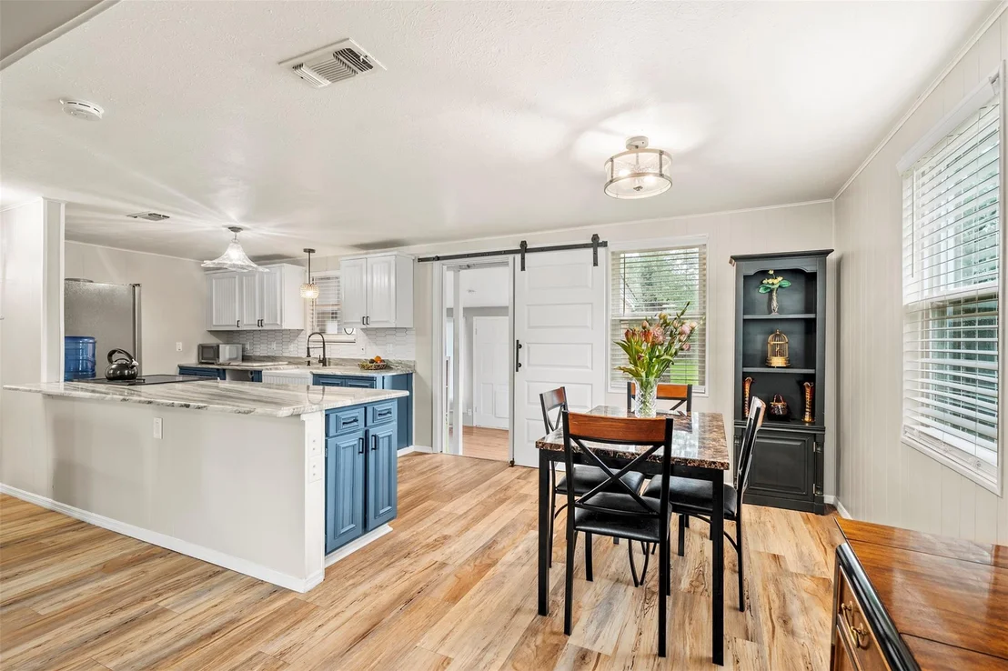 Photo of 51 Cliffside CIR