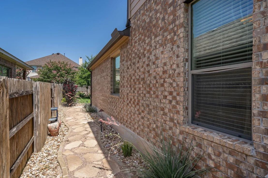 Photo of 1419 Rowan DR