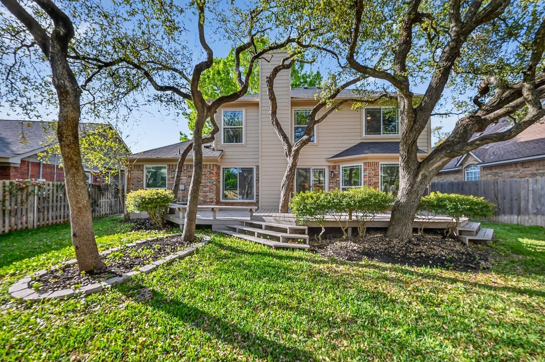 Photo of 1118 Oaklands DR