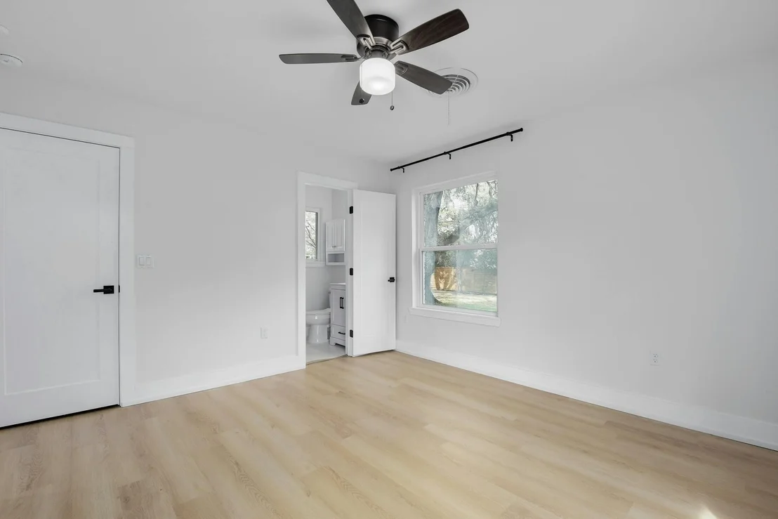 Photo of 2300 Fair Oaks DR