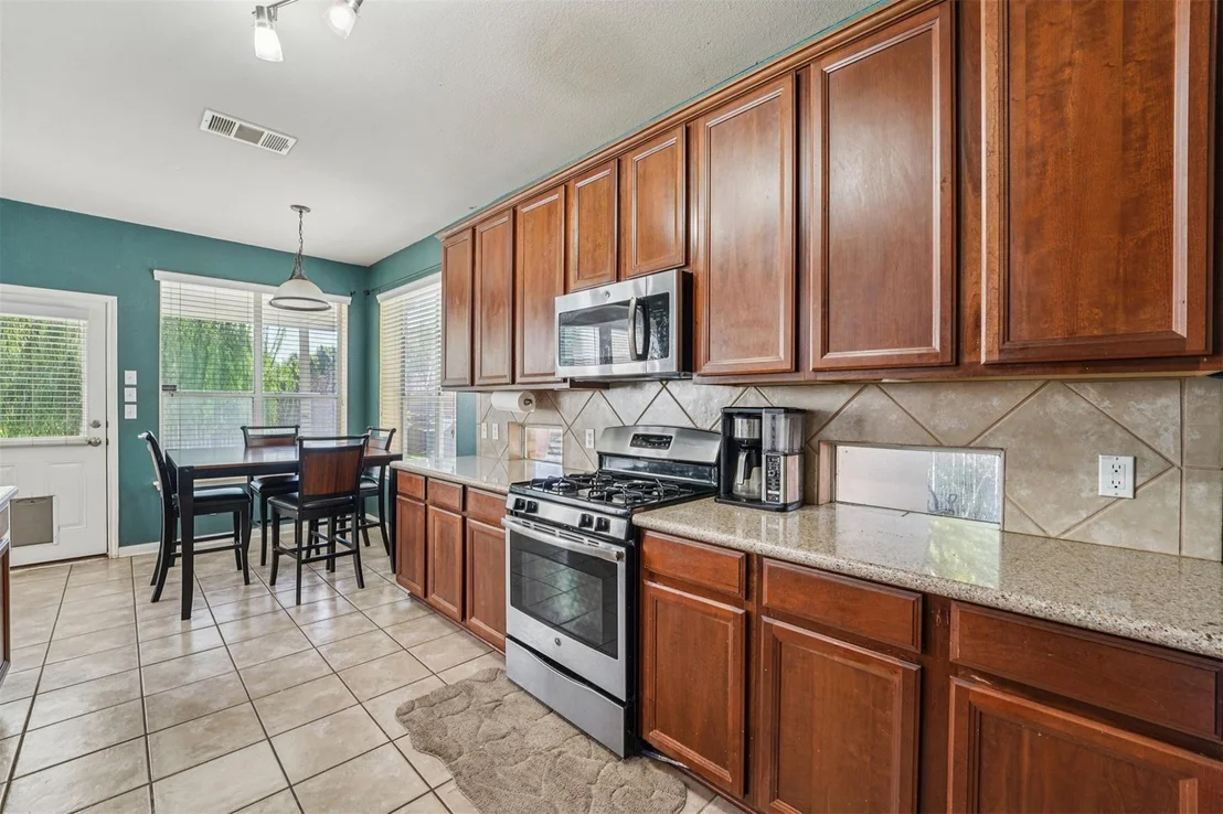 Photo of 2301 Ambling TRL