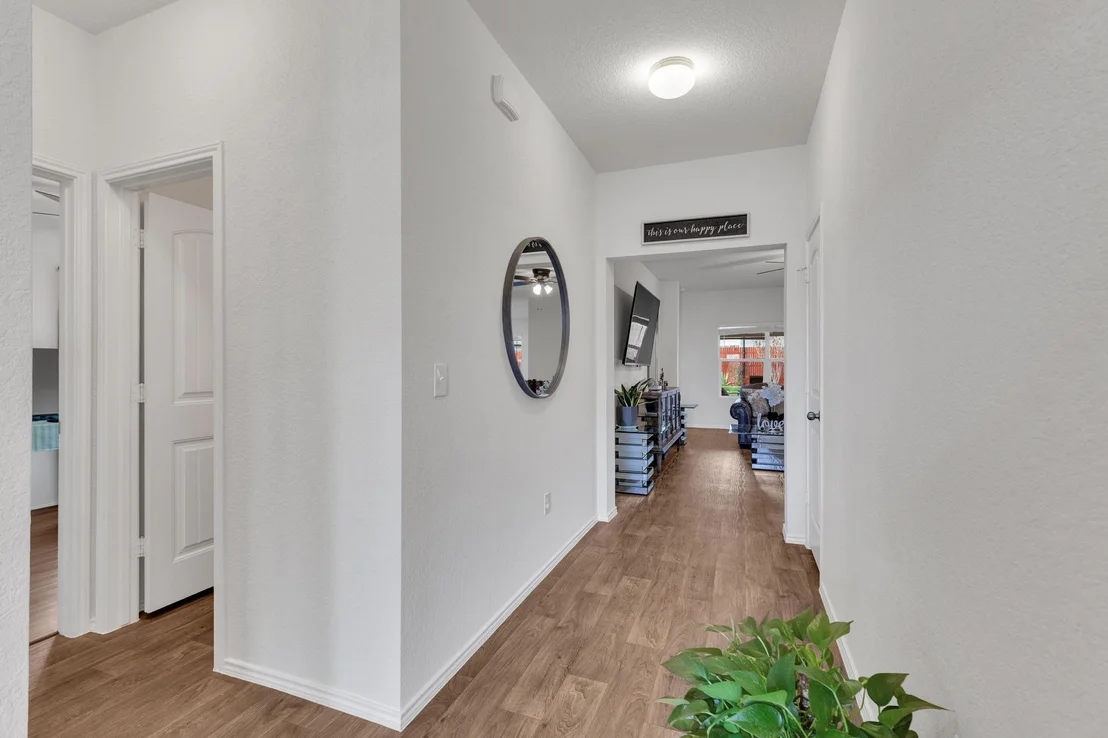 Photo of 15100 Custis LN