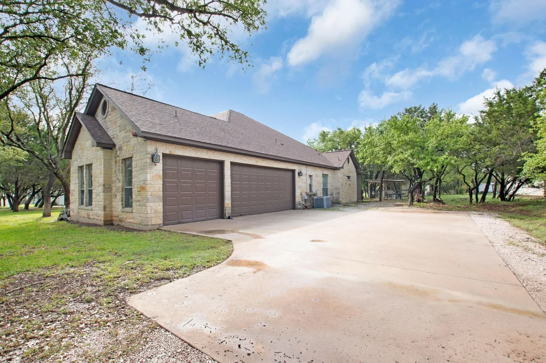 Photo of 109 Camm Lary CIR