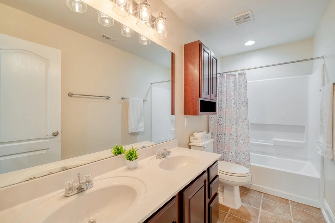 Photo of 141 Clematis CT