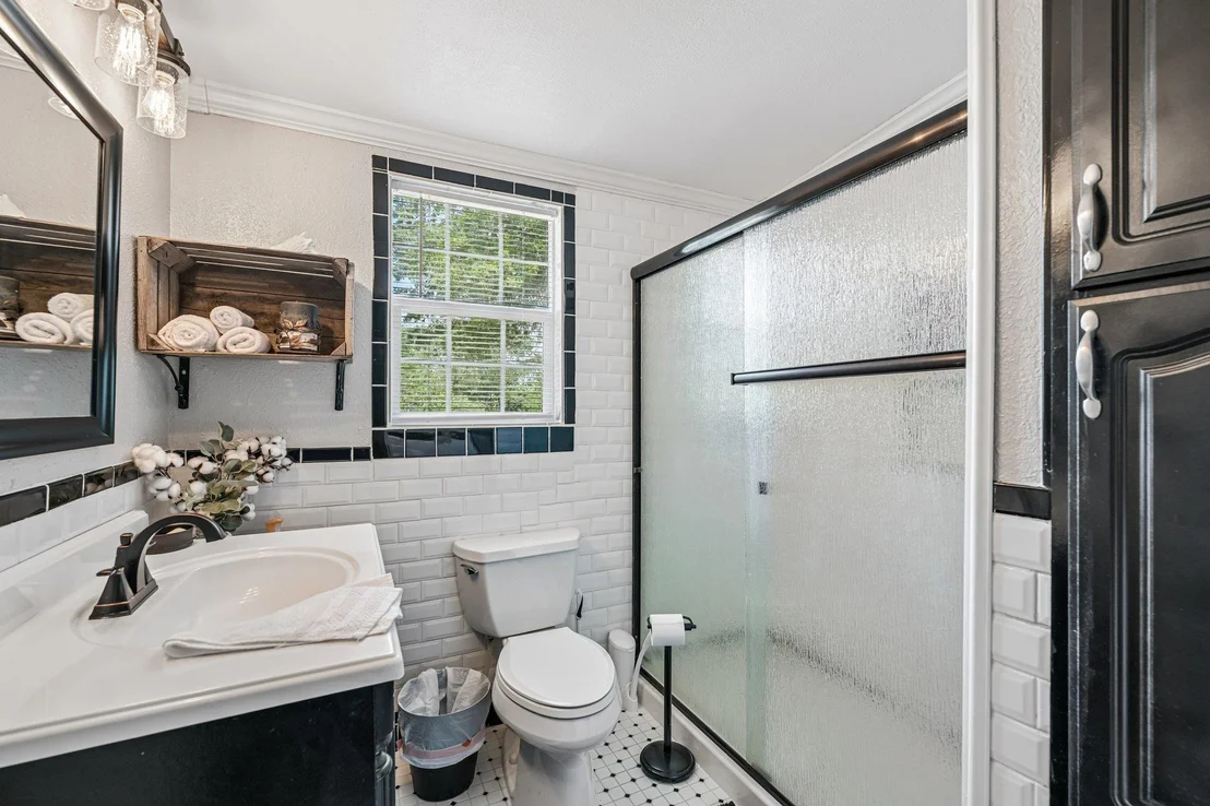 Photo of 541 Hidden Oaks DR