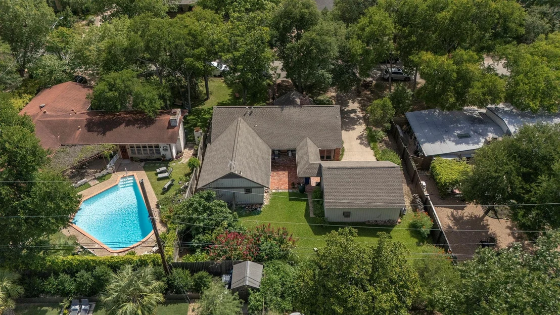 Photo of 2504 Briargrove DR