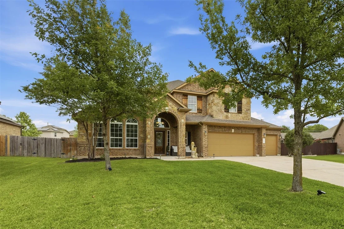 Photo of 1126 Enclave WAY