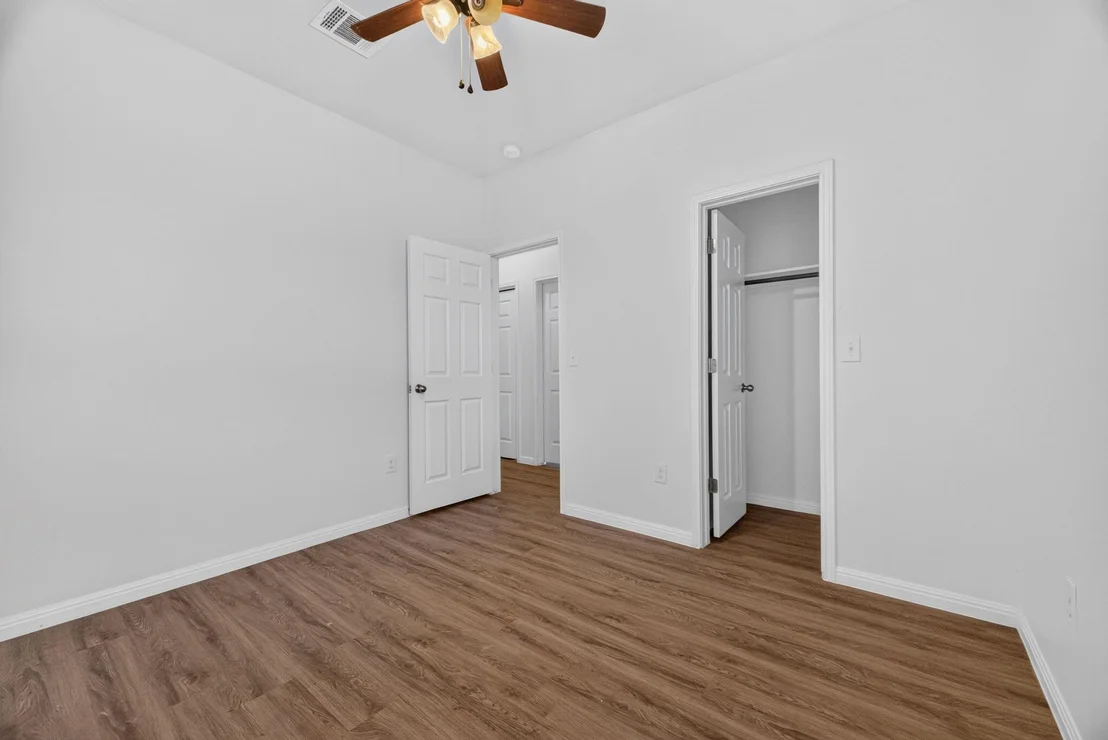 Photo of 430 Twisted Oaks LN