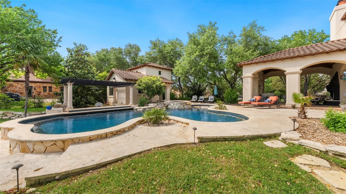 Photo of 201 Costa Bella DR