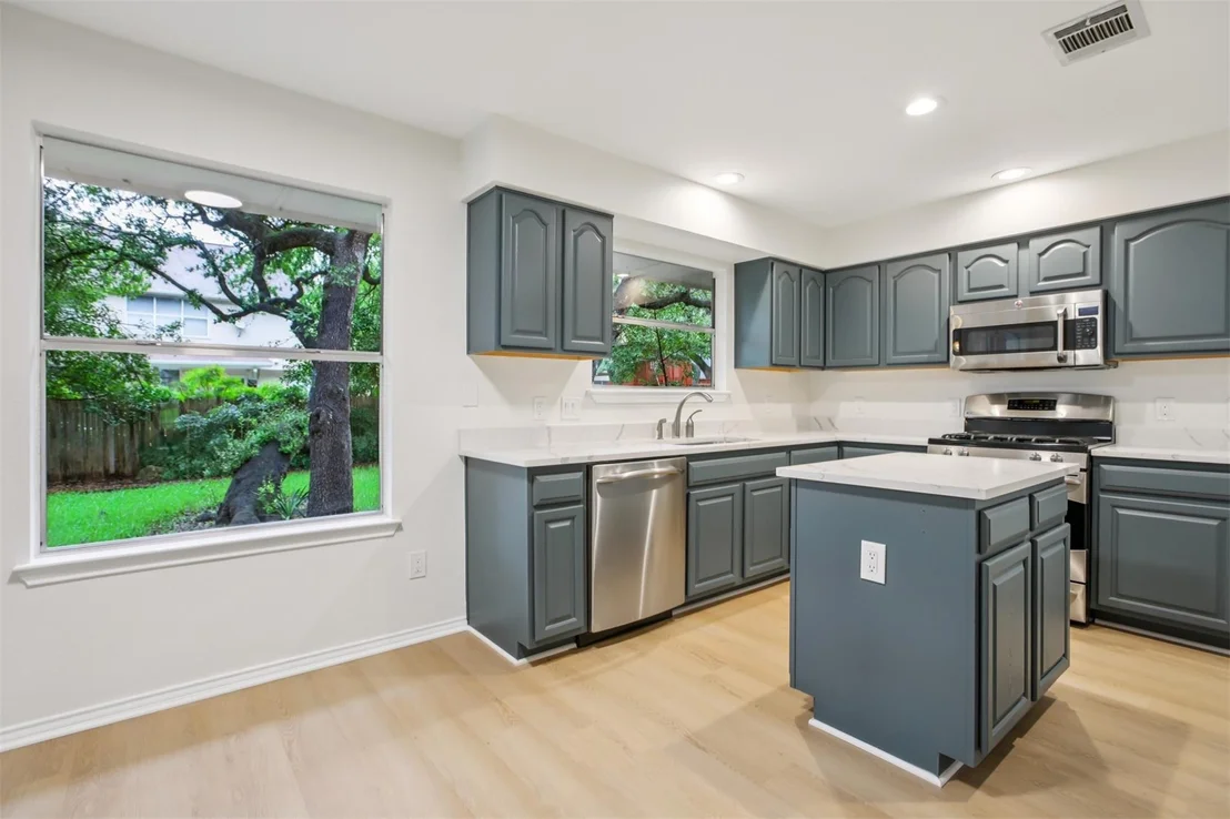 Photo of 13223 Darwin LN