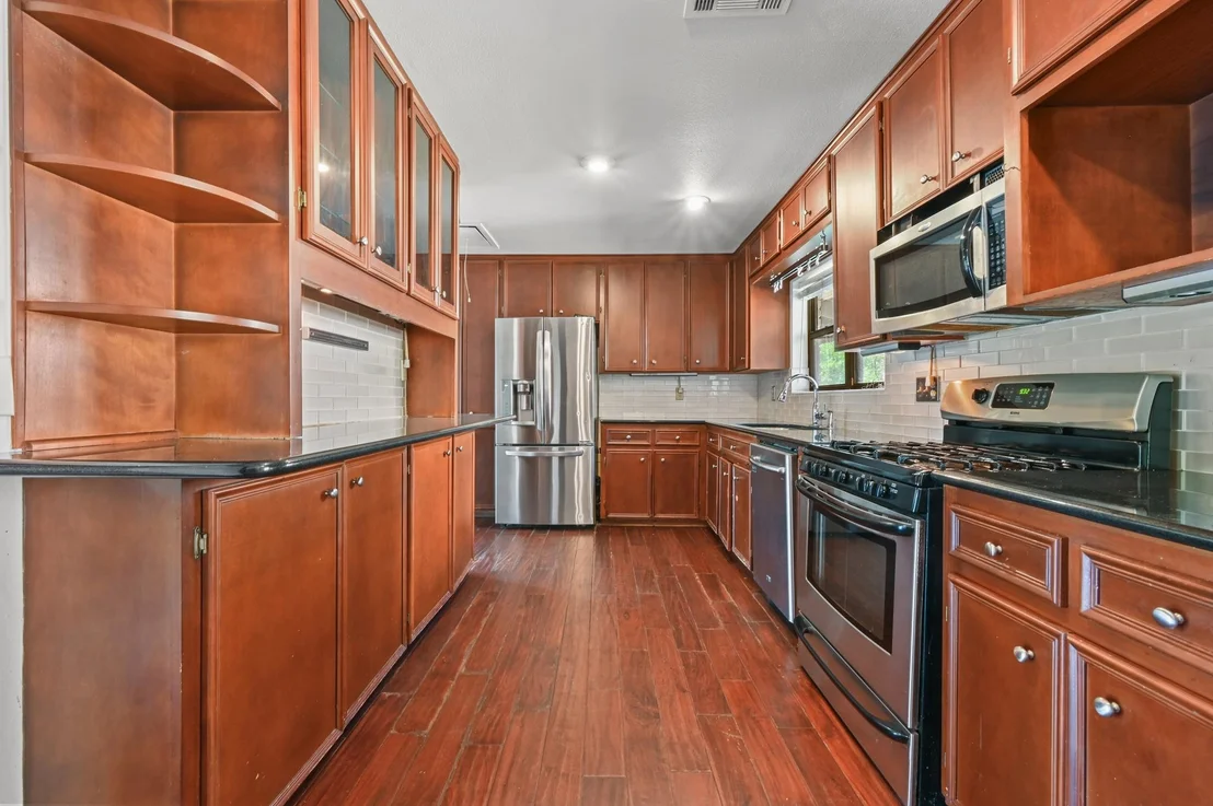 Photo of 2600 Oakhaven DR