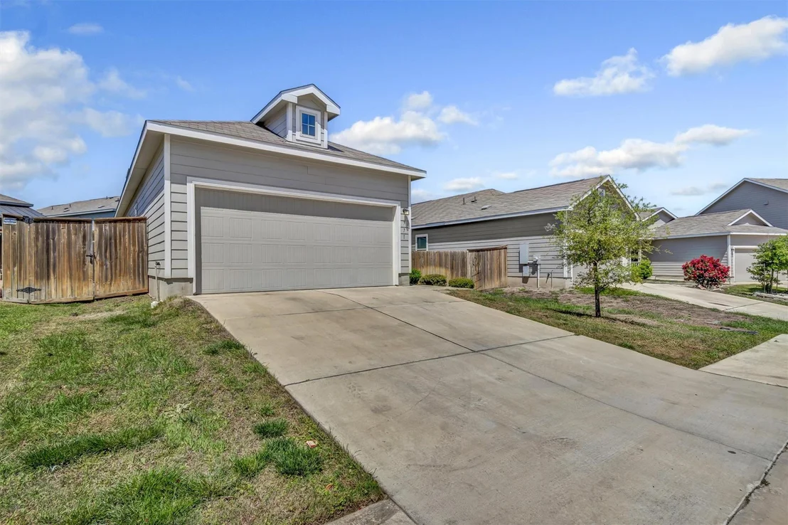 Photo of 771 Circle WAY