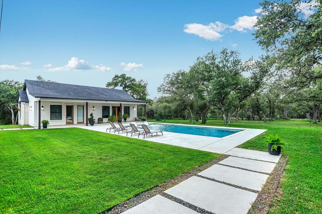 Photo of 400 Creekside DR