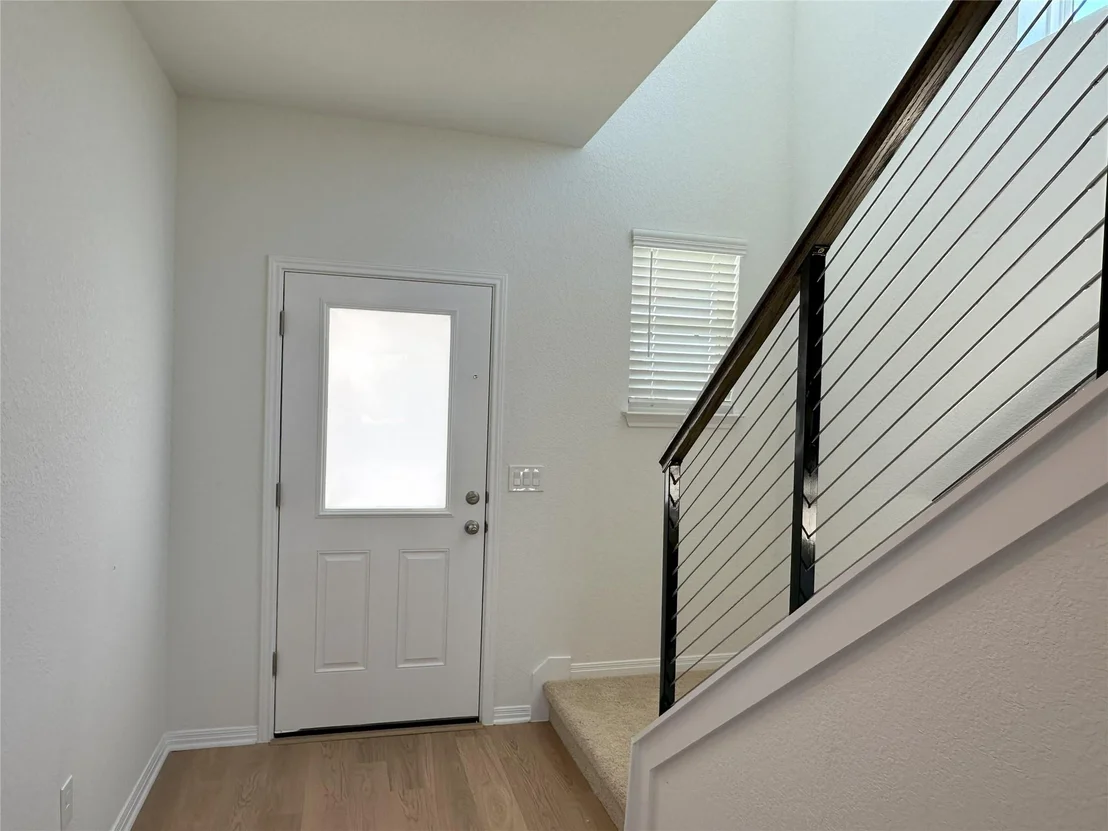 Photo of 372 Young ST