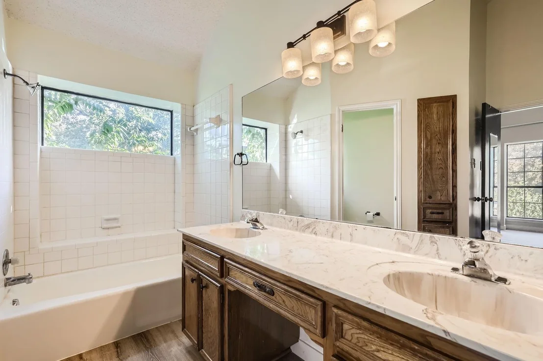 Photo of 1711 Ryon LN