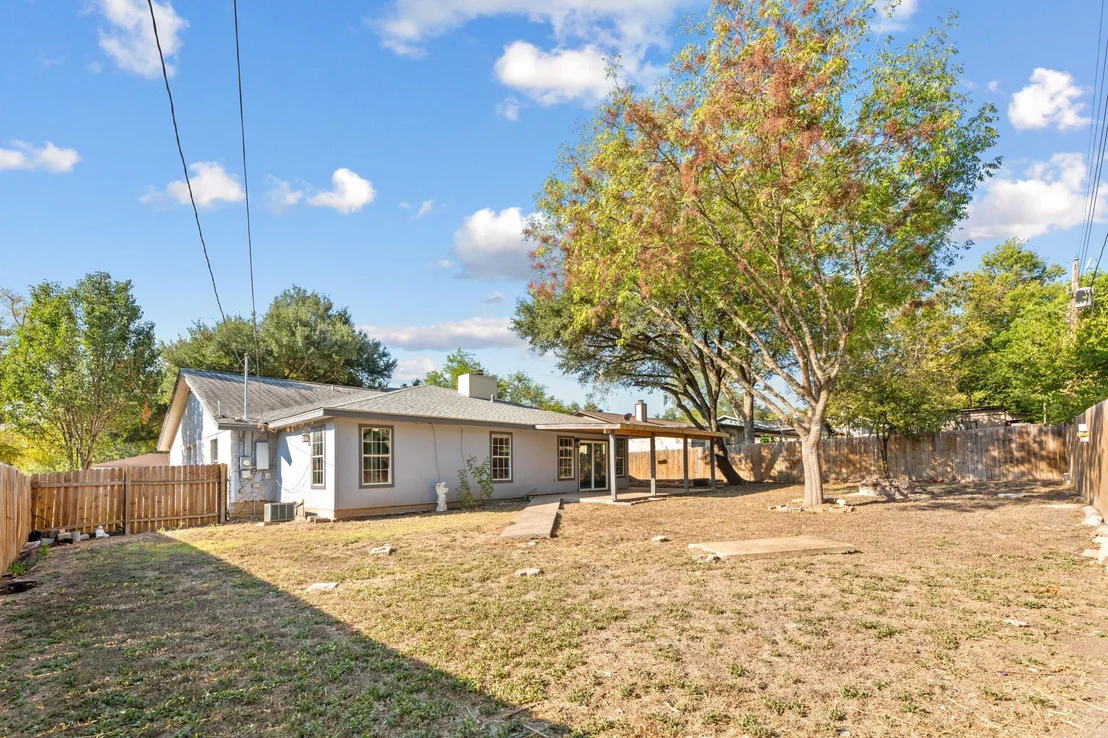 Photo of 1606 Old Tract RD
