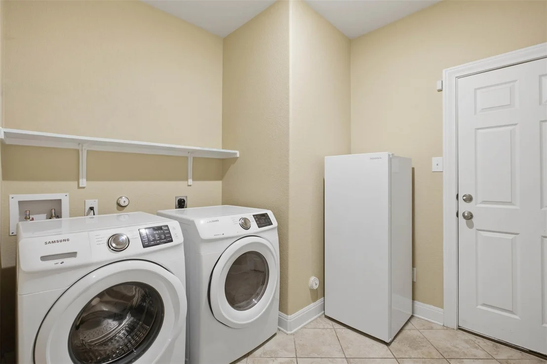 Photo of 626 Landon Samuel LOOP