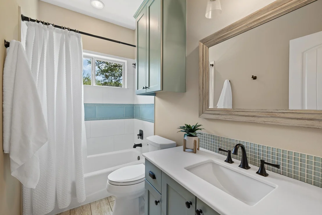 Photo of 909 Highland Spring LN