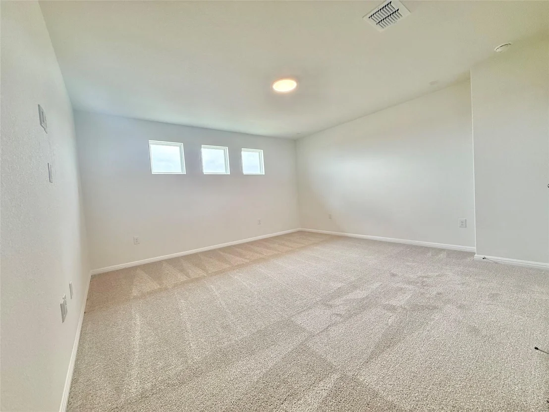 Photo of 389 Young ST