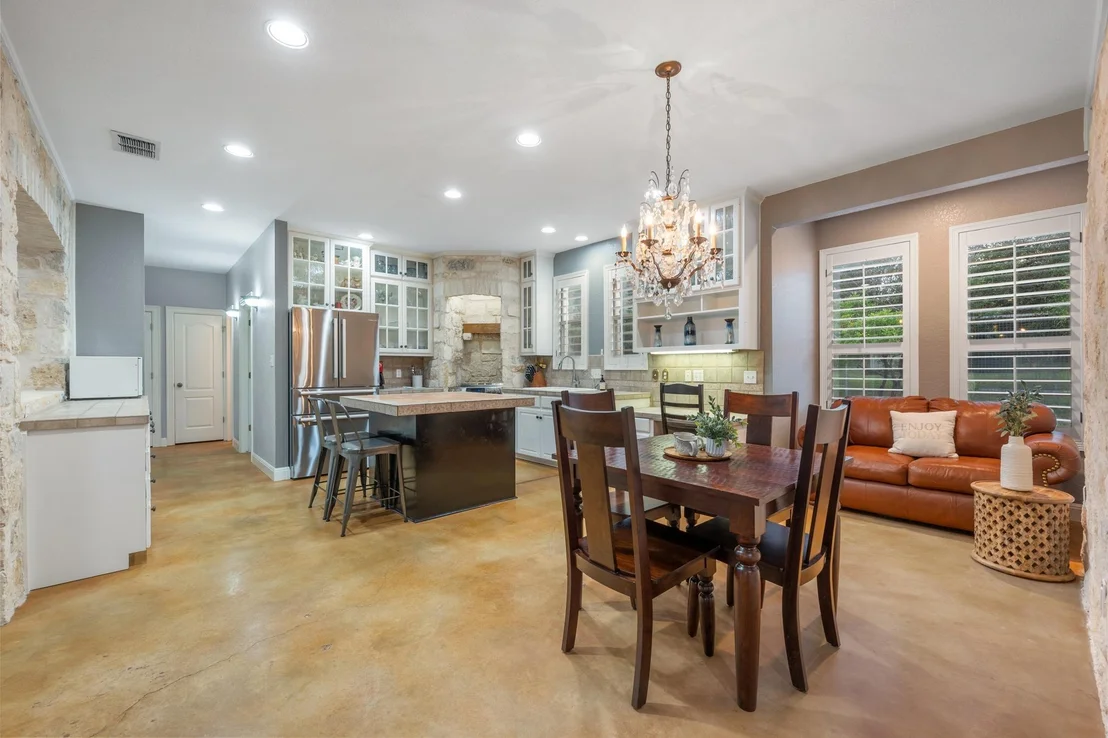 Photo of 10921 Long Branch DR