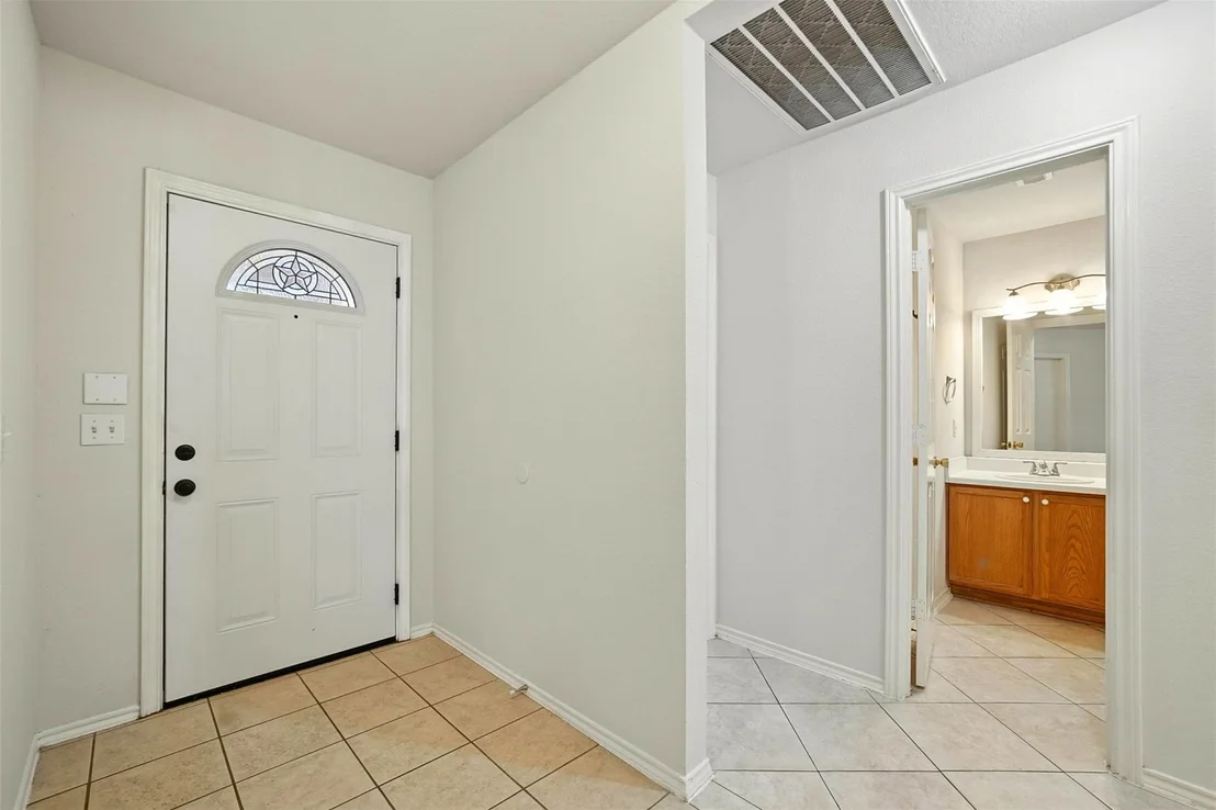 Photo of 1218 Mathias ST