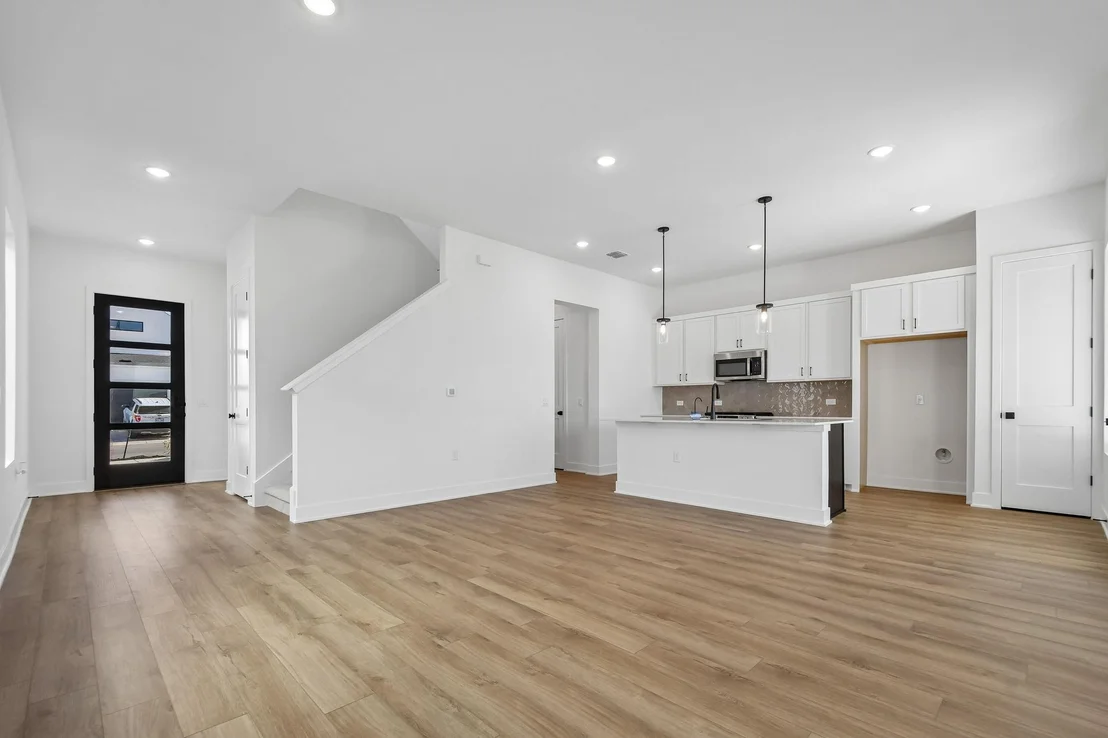 Photo of 1410 Rambling Rose RD