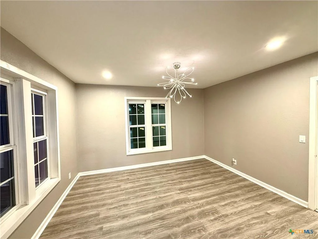 Photo of 302 Smith ST