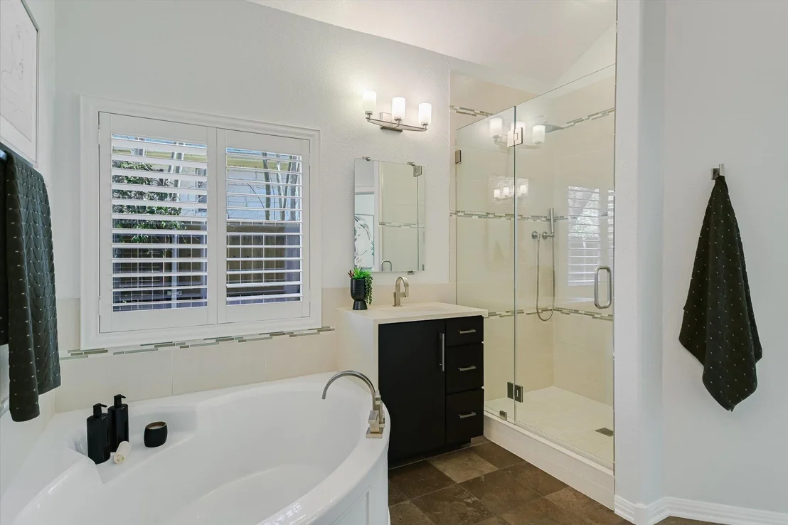 Photo of 6609 Back Bay LN