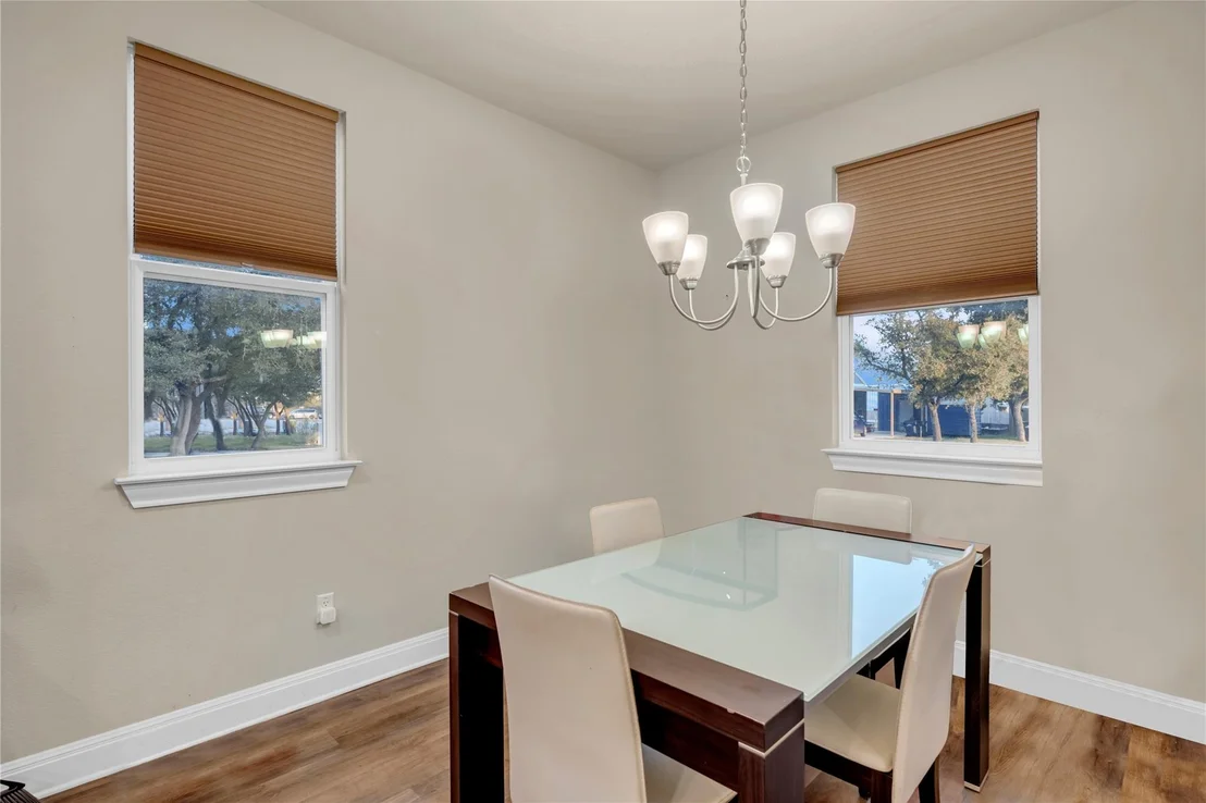 Photo of 904 Central BLVD