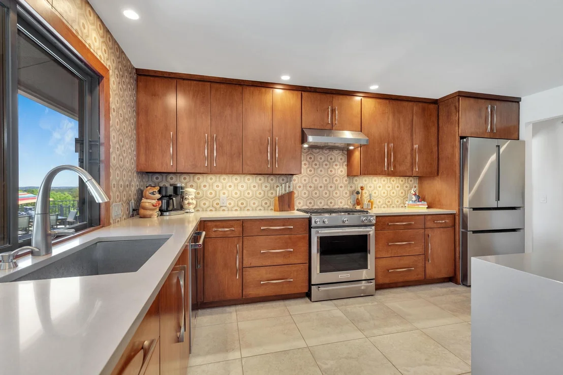 Photo of 402 Eagle