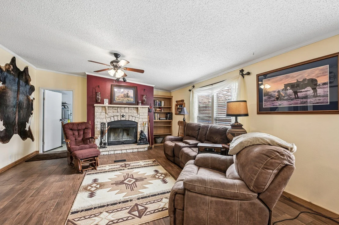 Photo of 541 Hidden Oaks DR