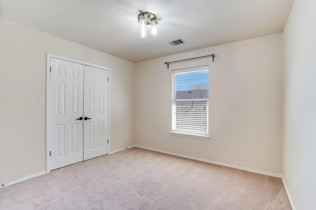 Photo of 2207 Clover Ridge DR