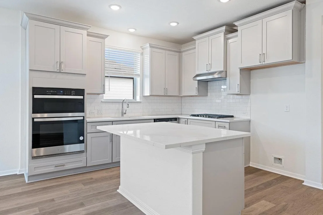 Photo of 180 Condesa ST