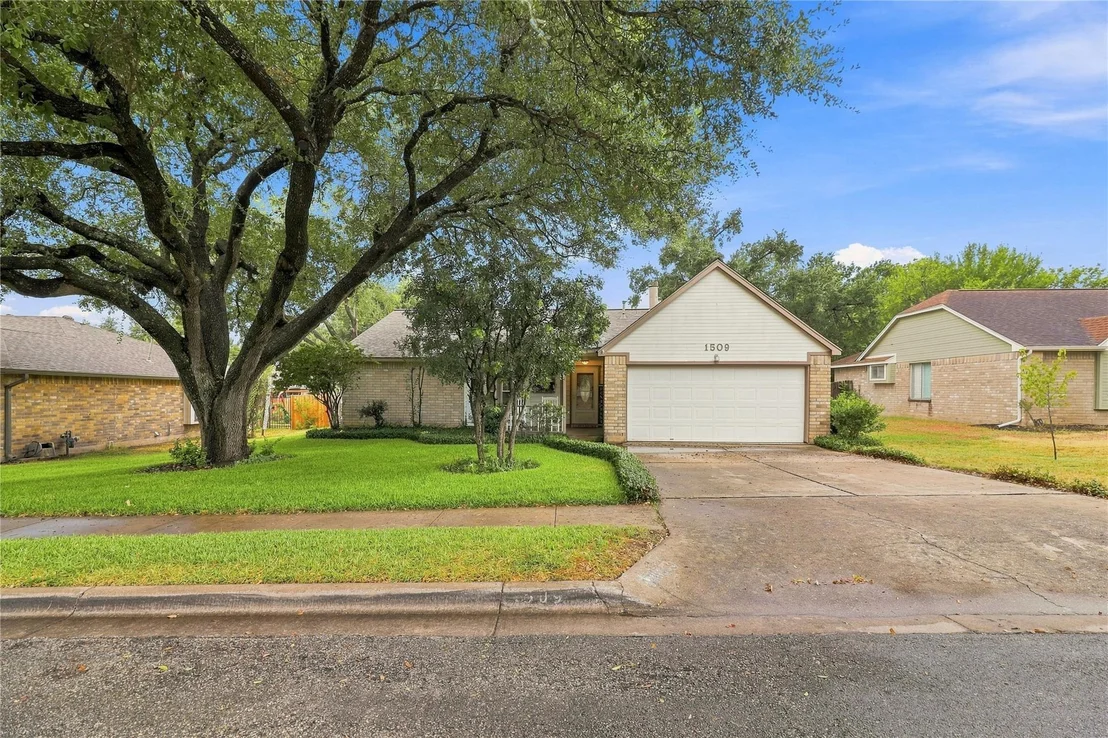 Photo of 1509 Quail Run RD