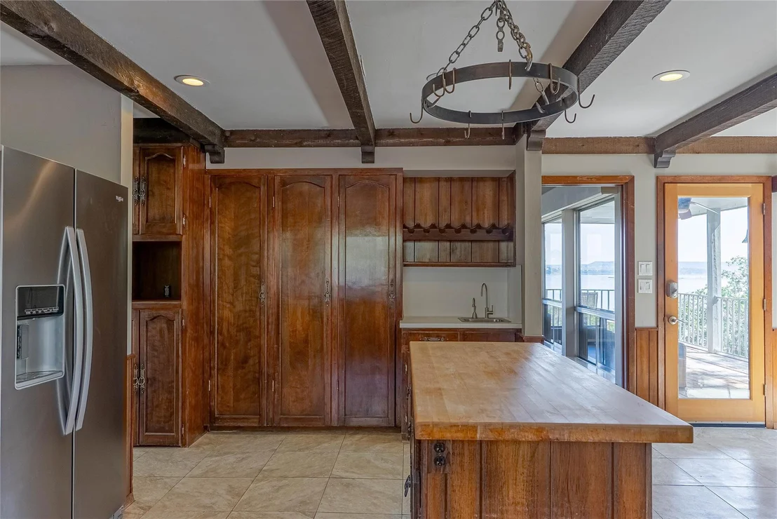 Photo of 18106 Travis CIR