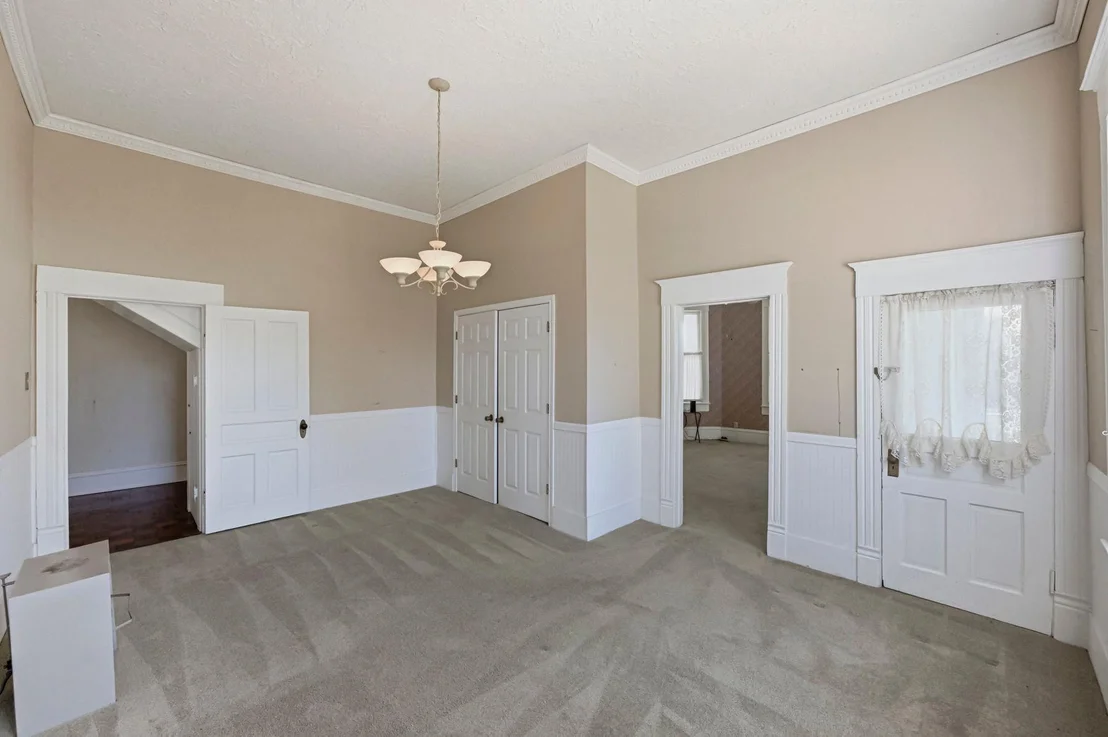 Photo of 100 W 11th ST