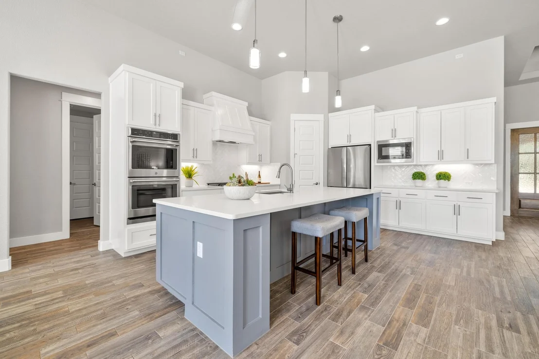Photo of 221 Highland Oaks