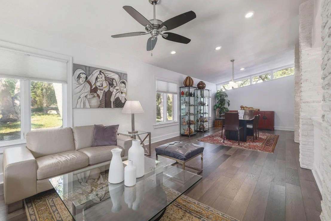 Photo of 5901 Lookout Mountain DR