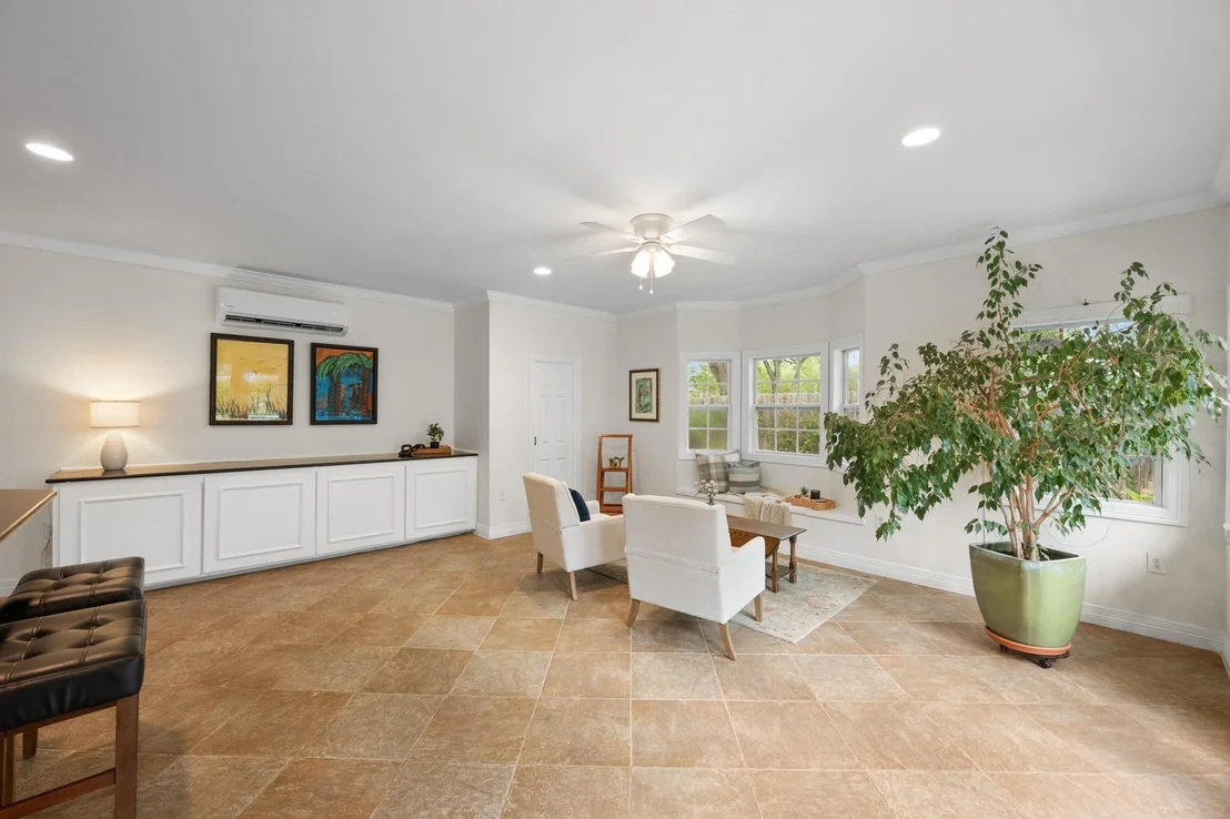Photo of 10401 Pinehurst DR