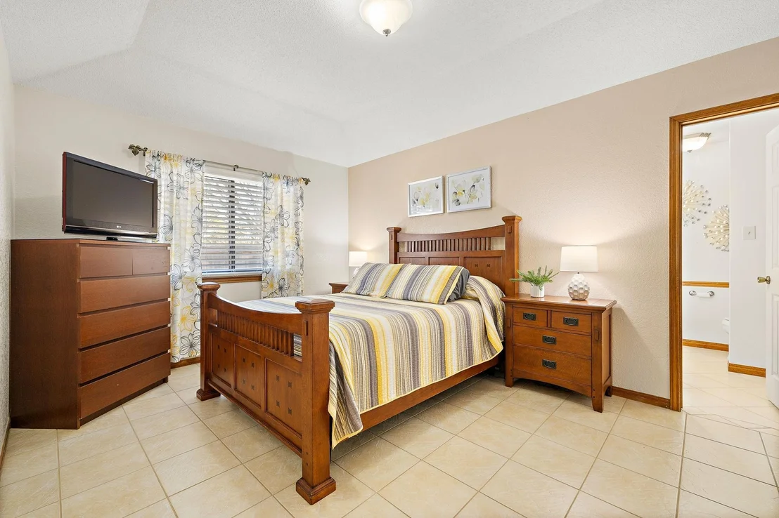Photo of 2105 Boxwood PATH
