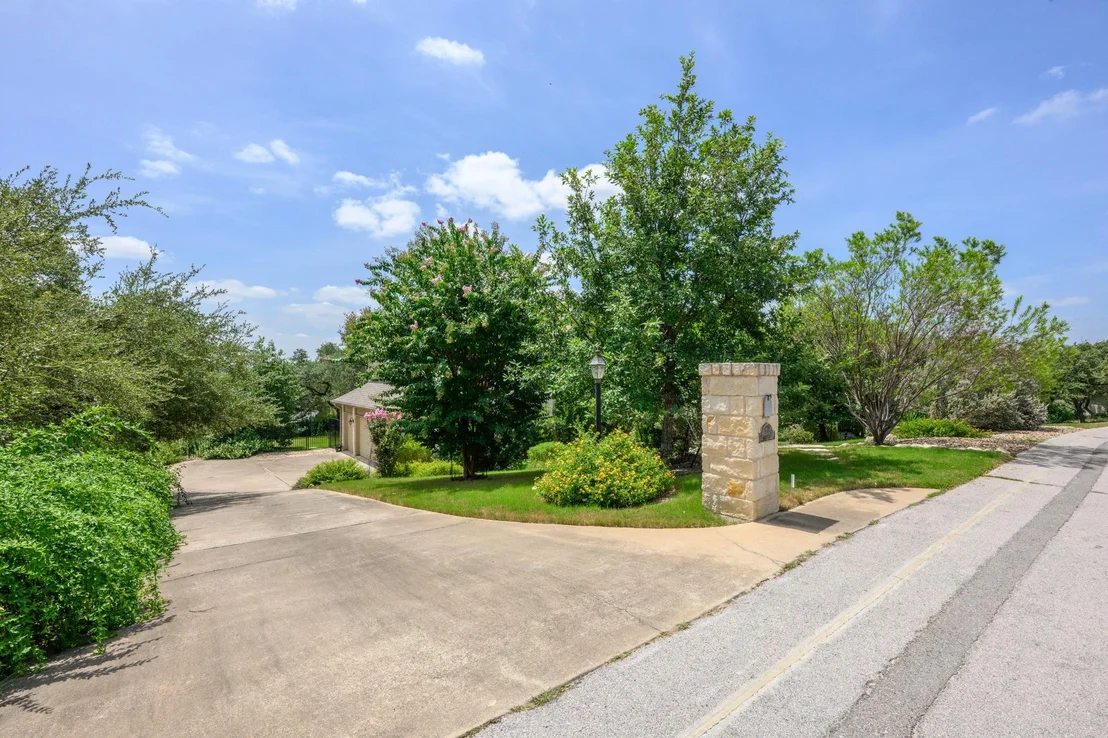 Photo of 412 Eagle