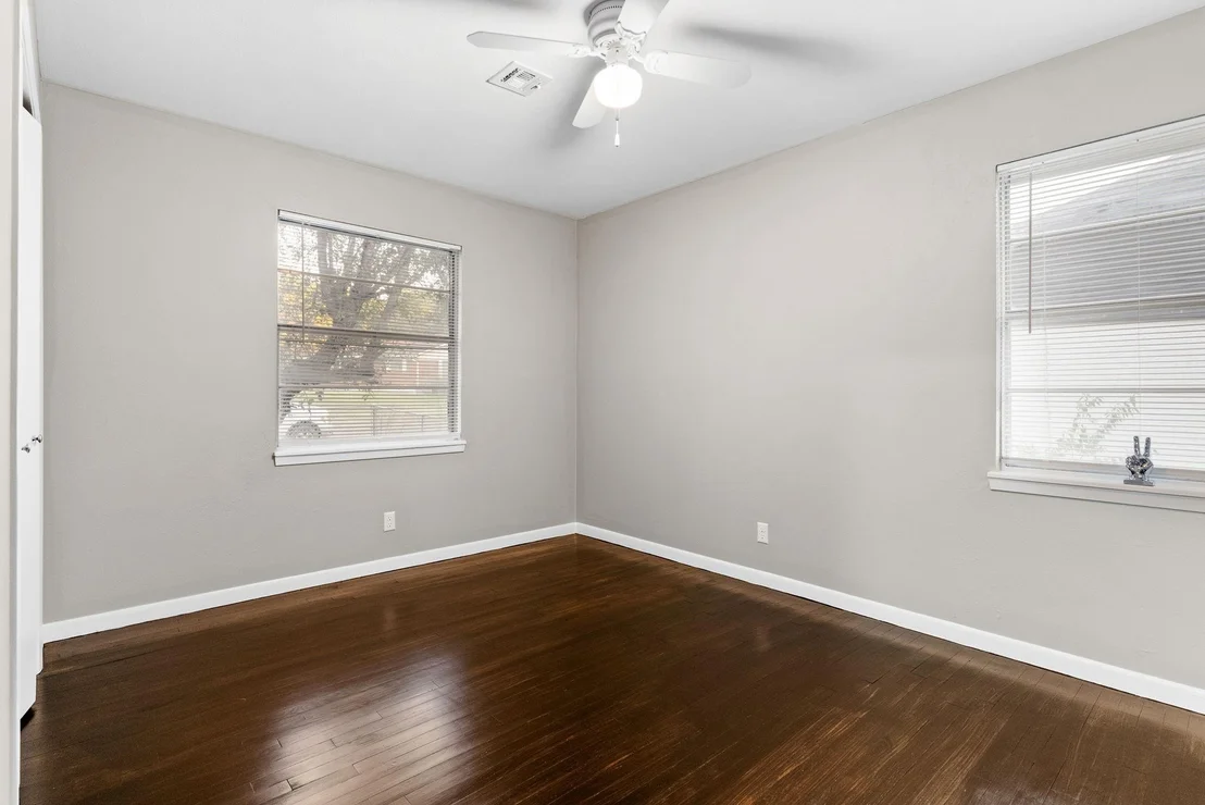 Photo of 1411 Connell DR