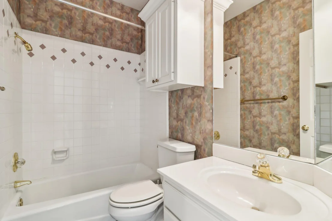 Photo of 7100 Valburn DR