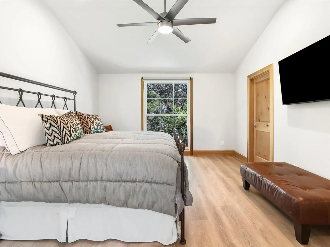 Photo of 9102 N Madrone TRL