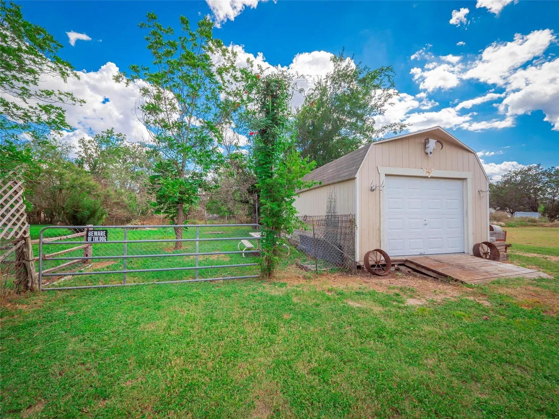 Photo of 1411 County Road 256